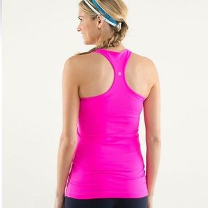 LULULEMON woman’s tanks size 8